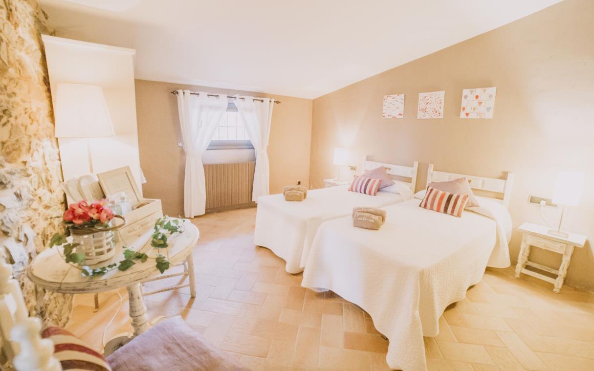 villa-costa-brava-spain-luxury-pool-mas-torroella-guest-bed (2).jpg