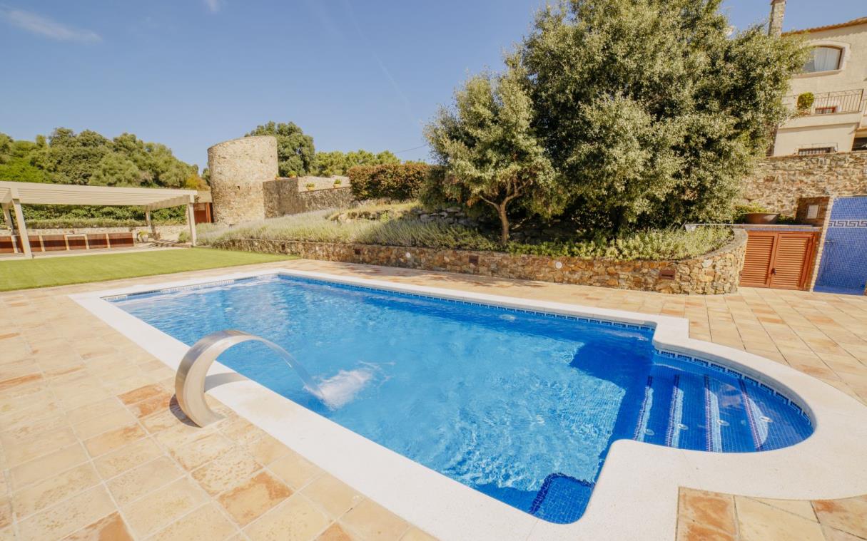 villa-costa-brava-spain-luxury-pool-mas-torroella-swim (3).jpg