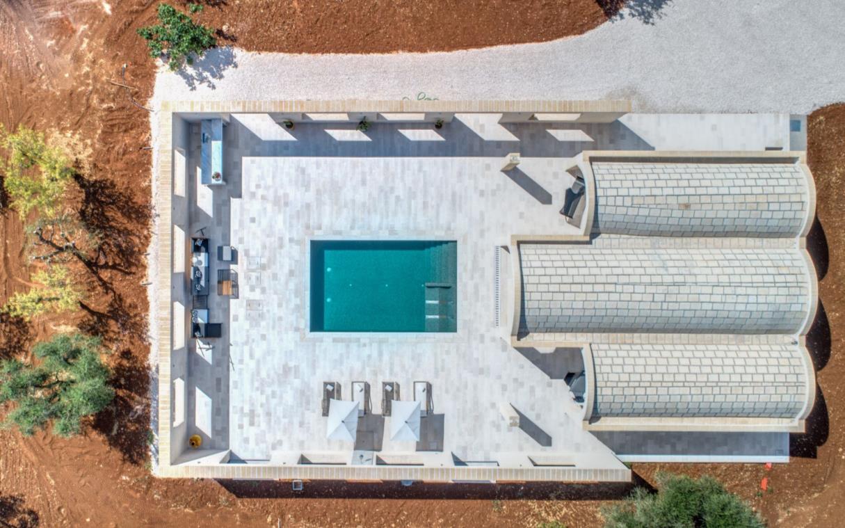 villa-apulia-italy-luxury-pool-jehudiel-aer