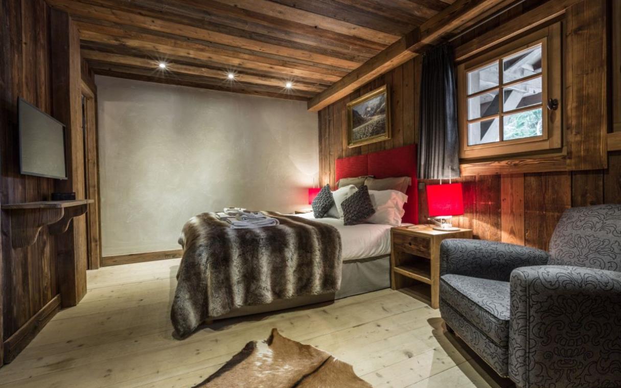 Chalet Chamonix French Alps France Ski Luxury Baby Bear Bed 2