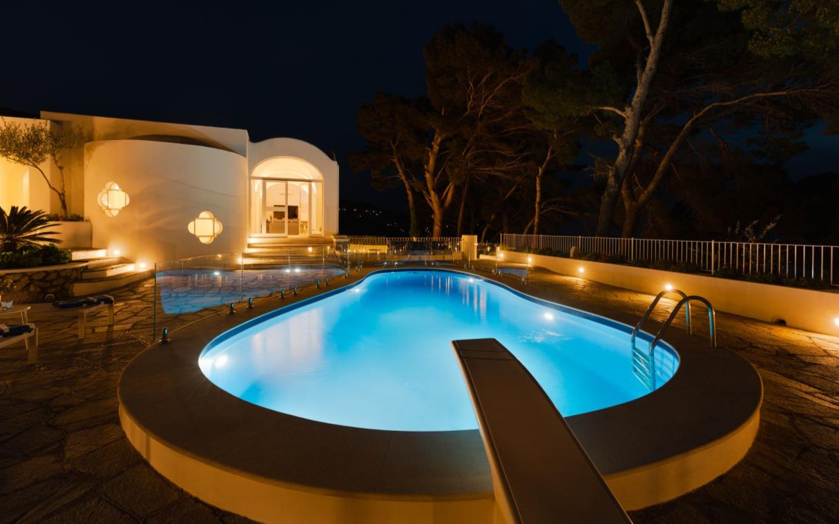 villa-sicily-italy-luxury-pool-giada-swim (8)