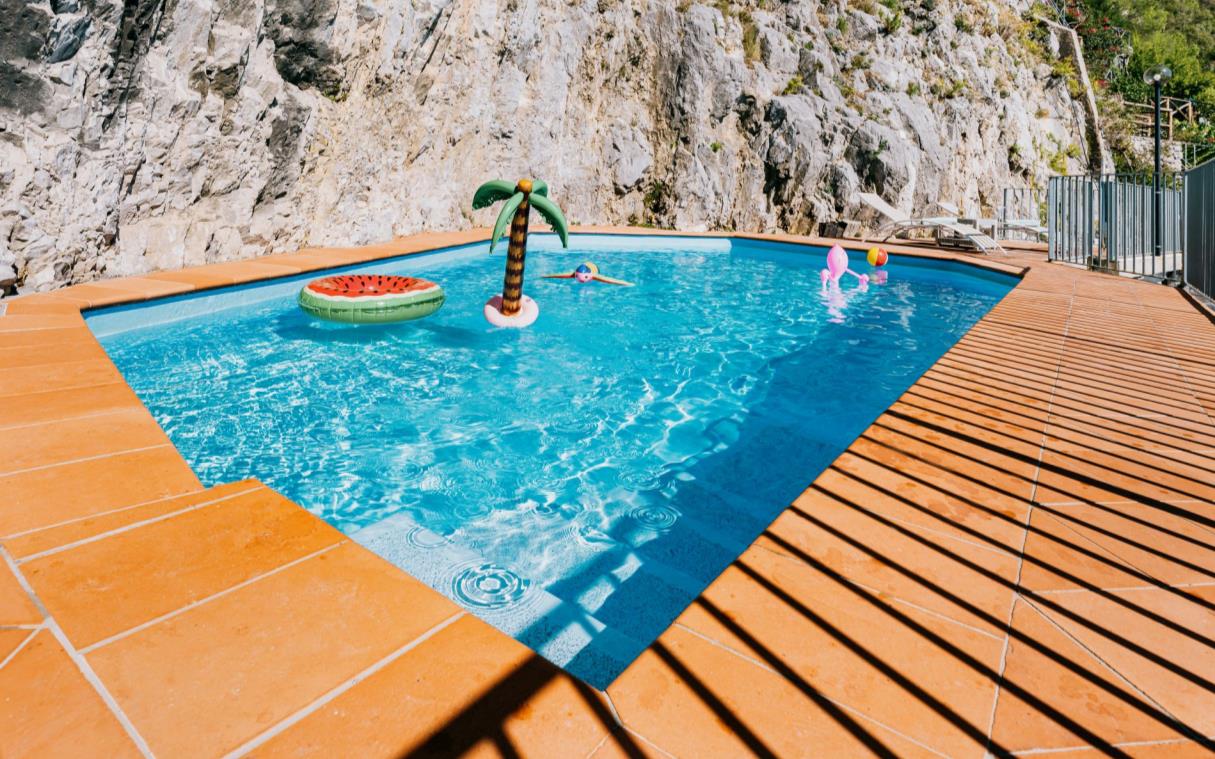 villa-conca-dei-marini-amalfi-coast-italy-luxury-pool-eris-swim (5)