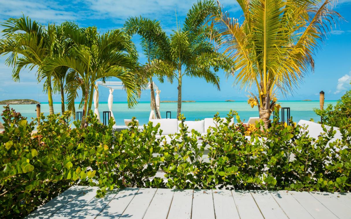 villa-turks-and-caicos-caribbean-beachfront-luxury-paradiso-del-mar-bea (4)