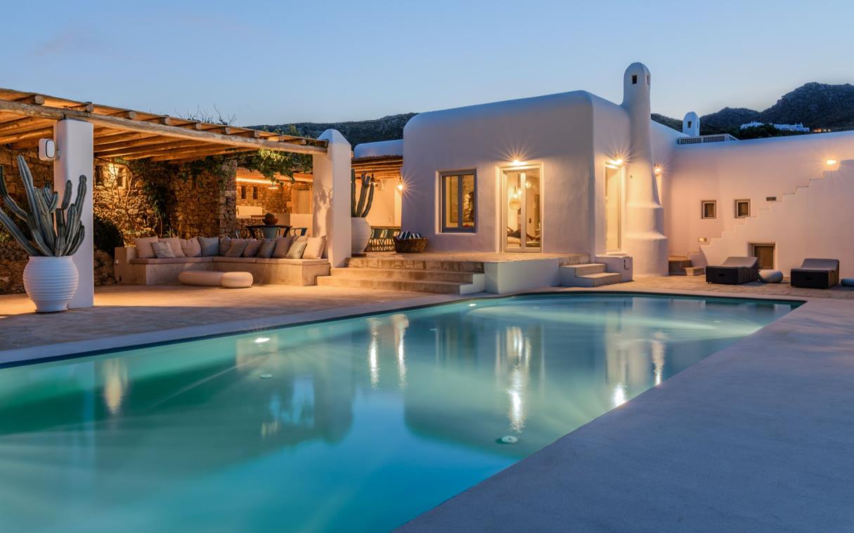 villa-mykonos-cyclades-greece-luxury-pool-acqua-di-mare-swim (10)