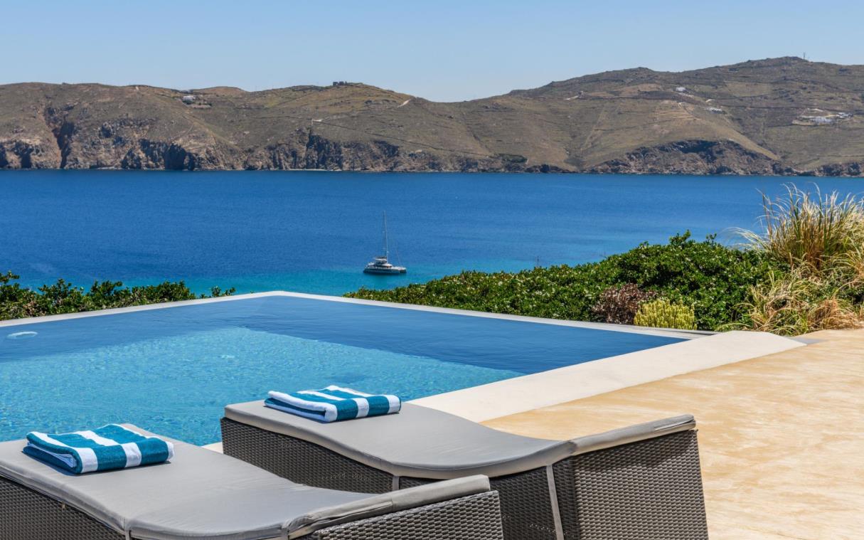 villa-mykonos-cyclades-greece-luxury-pool-acqua-di-mare-swim (14)