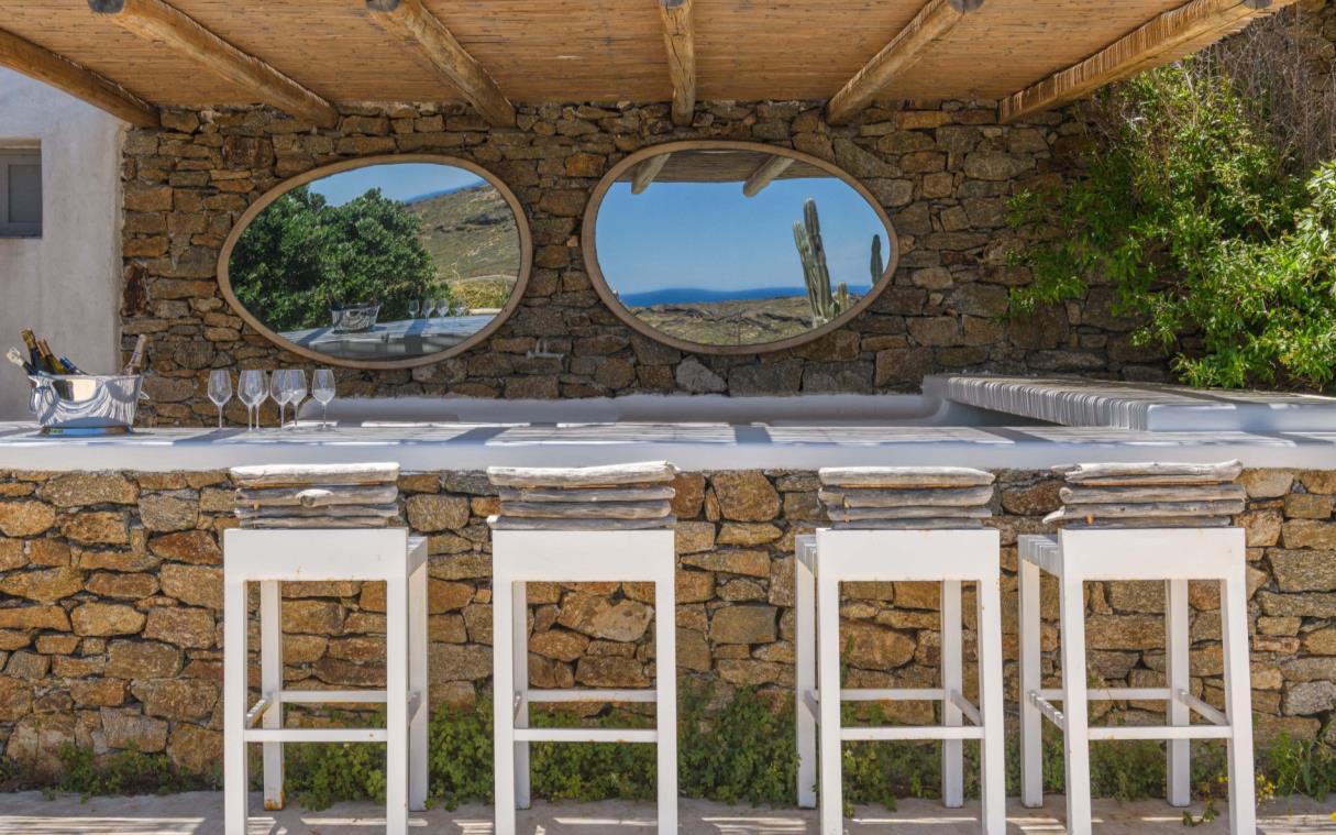 villa-mykonos-cyclades-greece-luxury-pool-acqua-di-mare-out-liv-bar (1)