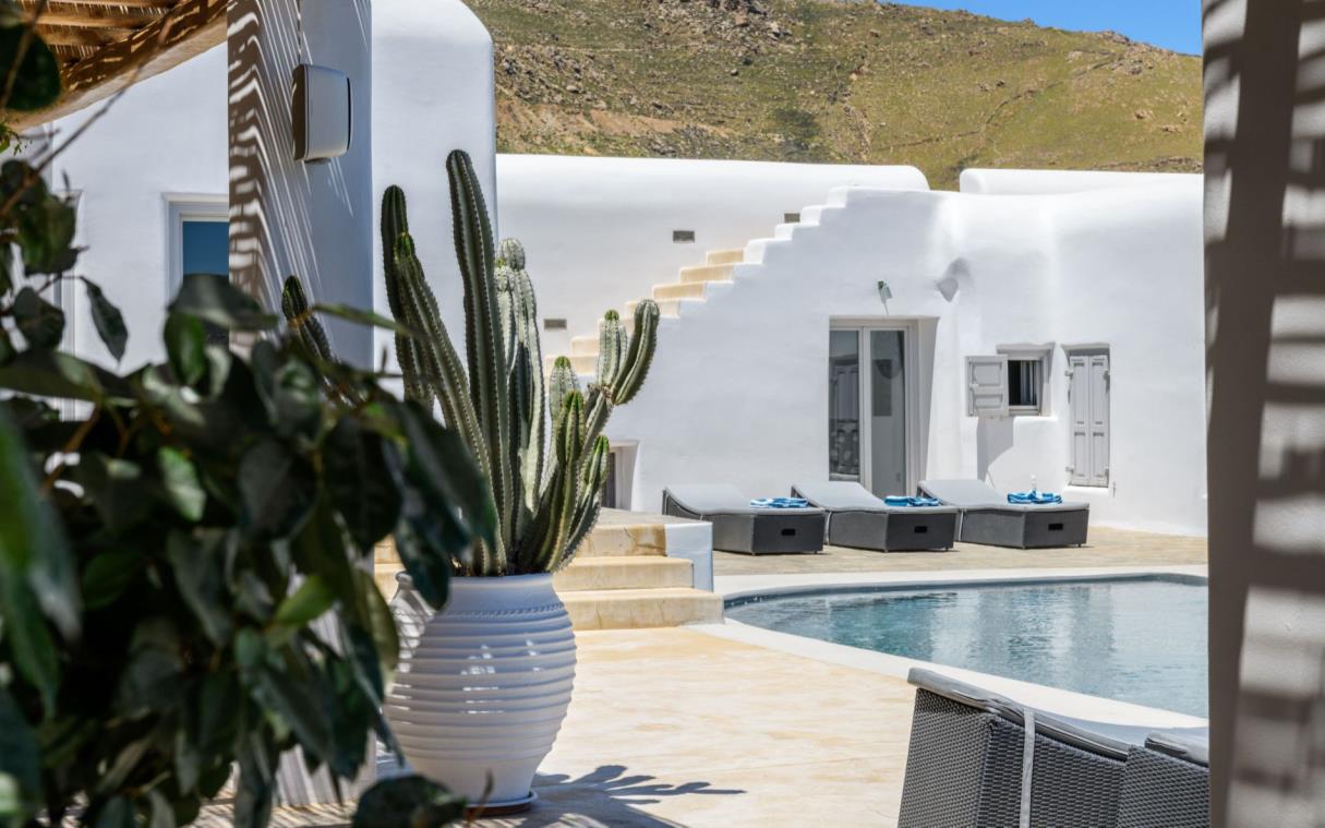 villa-mykonos-cyclades-greece-luxury-pool-acqua-di-mare-swim (8)