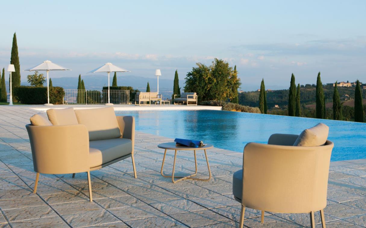 villa-perugia-umbria-italy-luxury-pool-la-villa-swim (9)