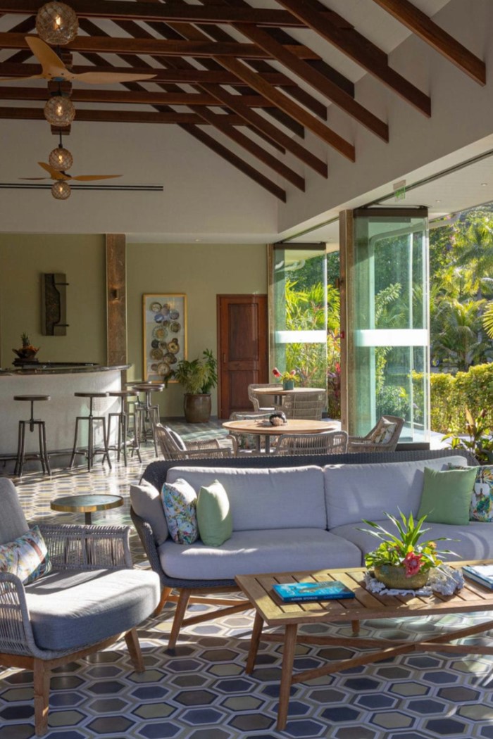 La Cigale Estate