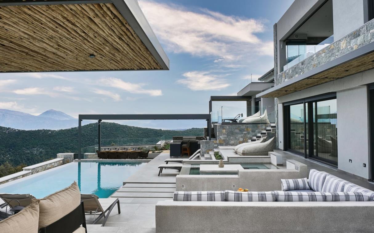 villa-lefkada-ionian-islands-greece-luxury-pool-escape-view-swim (1)