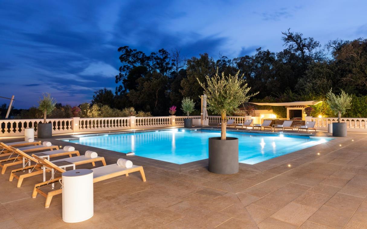 villa-cannes-cote-d-azur-france-luxury-sea-pool-le-grand-jardin-swim-night (1)