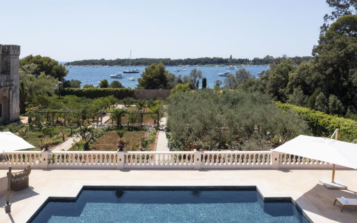 villa-cannes-cote-d-azur-france-luxury-sea-pool-le-grand-jardin-swim (4)