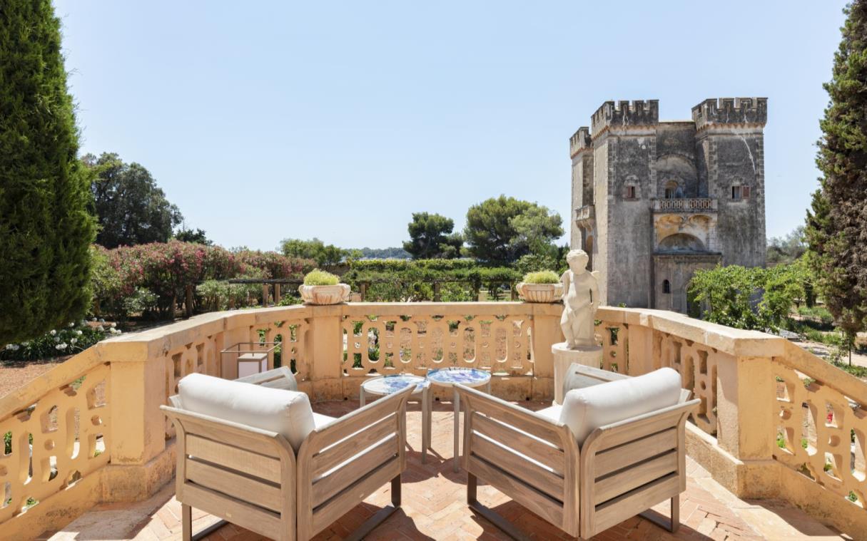 villa-cannes-cote-d-azur-france-luxury-sea-pool-le-grand-jardin-out-liv