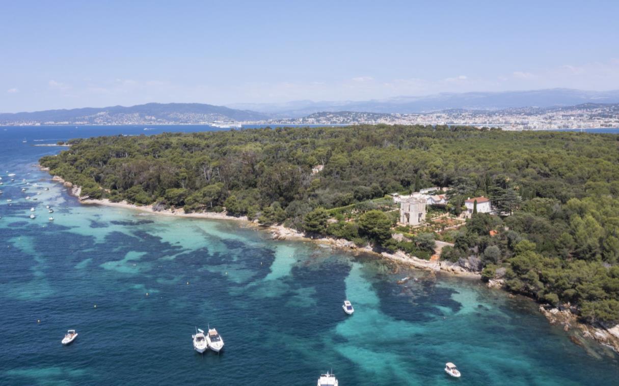 villa-cannes-cote-d-azur-france-luxury-sea-pool-le-grand-jardin-aer (1)