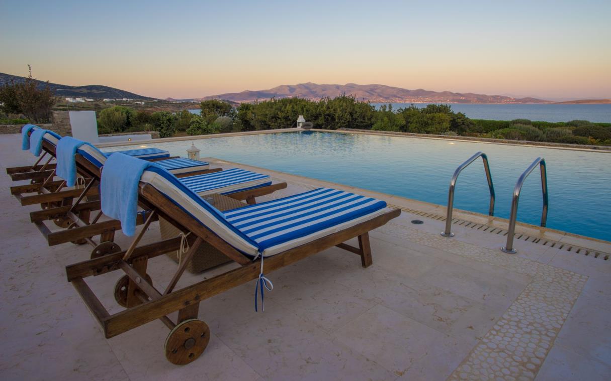 villa-antiparos-cyclades-islands-greece-sea-pool-astir-swim (6)