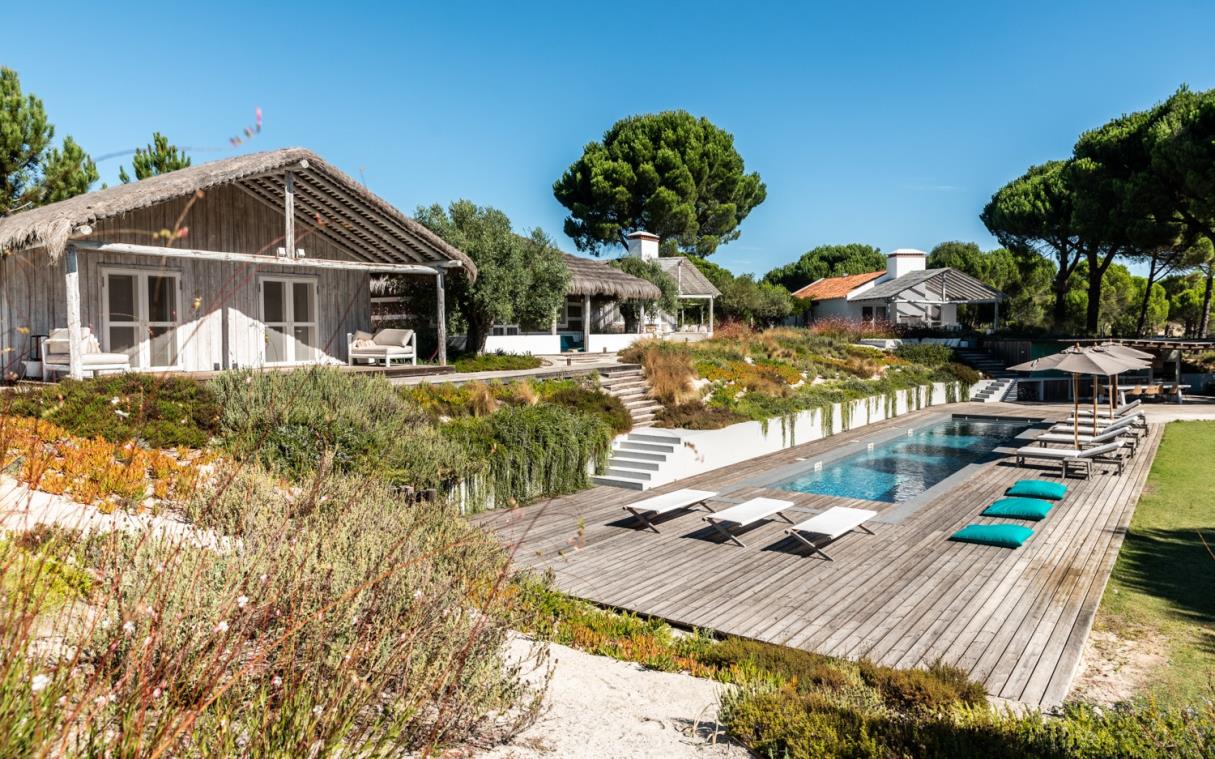 villa-comporta-portugal-luxury-pool-casa-ella-COV2