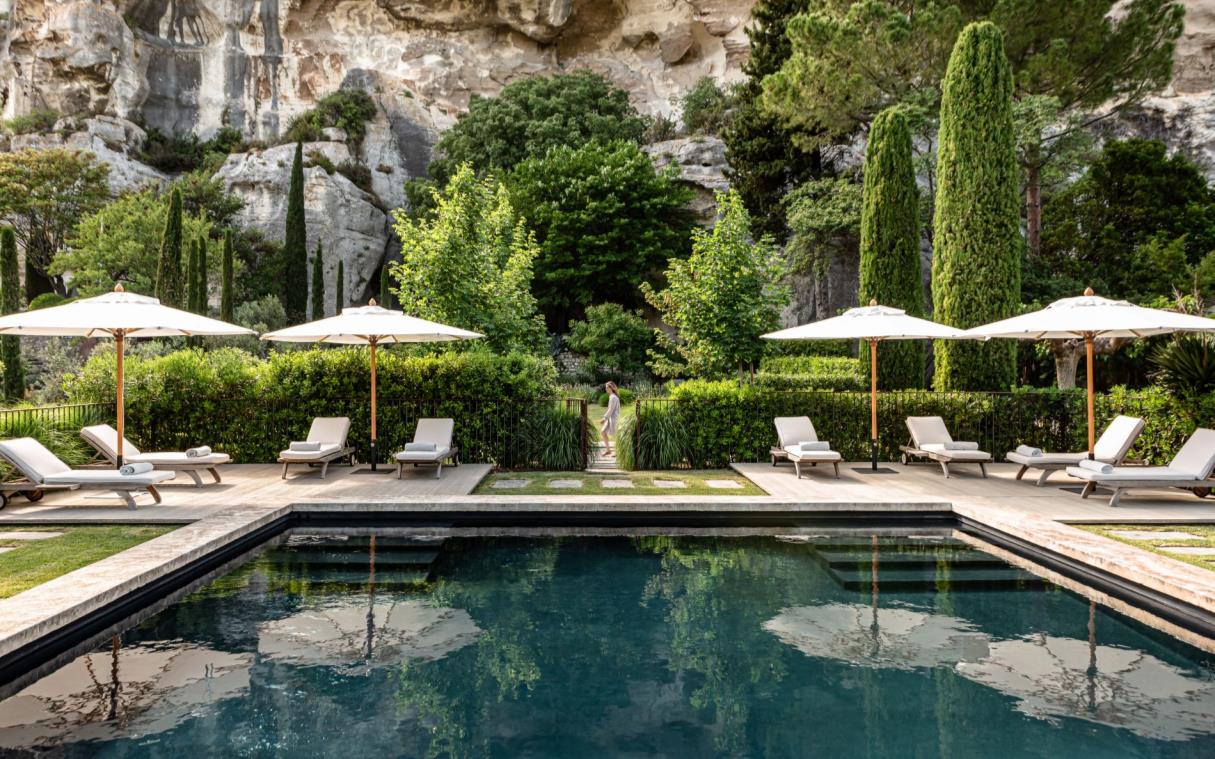 villa-provence-france-luxury-pool-etoile-des-baux-swim (2)