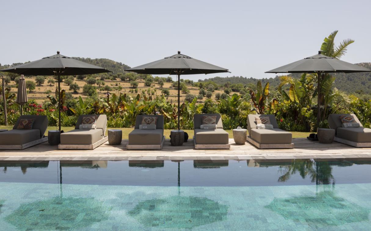 villa-mallorca-spain-mountain-s-luxury-pool-spirit-of-son-fuster-swim (8)