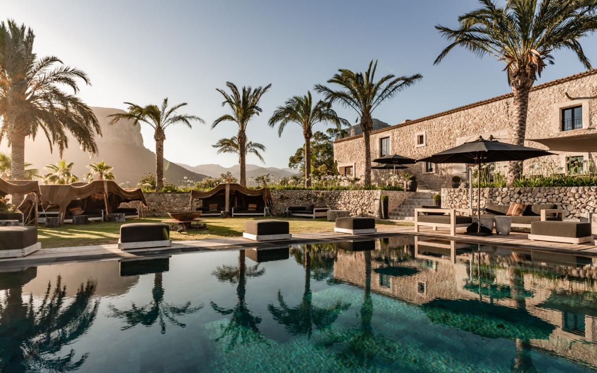 villa-mallorca-spain-mountain-s-luxury-pool-spirit-of-son-fuster-swim (10)