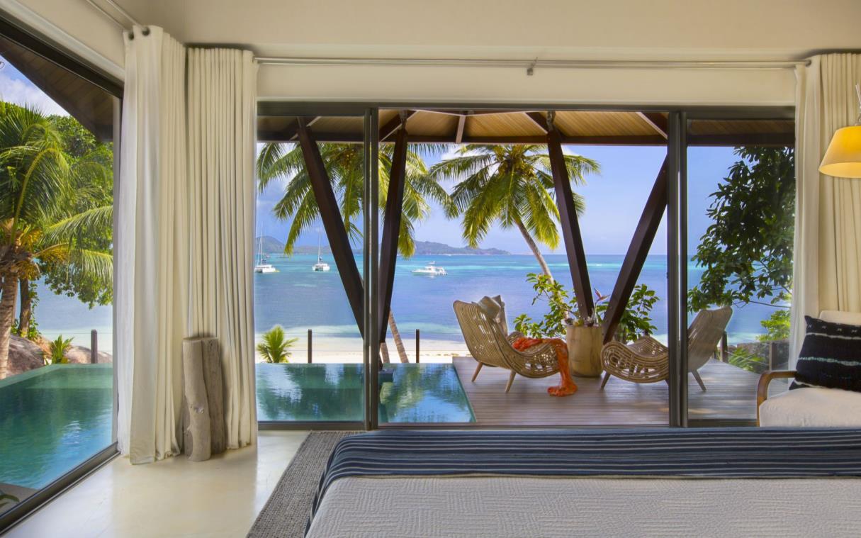 villa-seychelles-luxury-beach-pool-deckenia-bed (2)
