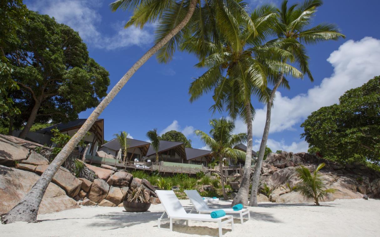 villa-seychelles-luxury-beach-pool-deckenia-bea (2)