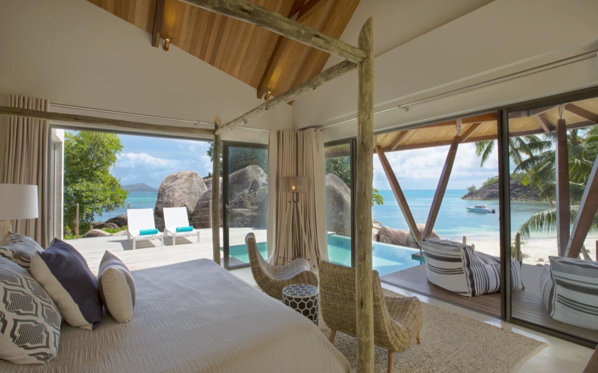 villa-seychelles-luxury-beach-pool-deckenia-bed (7)