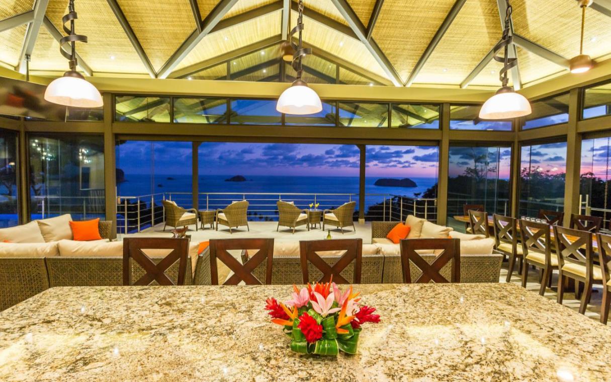 villa-manuel-antonio-costa-rica-luxury-pool-sea-views-vista-hermosa-din (4).jpg