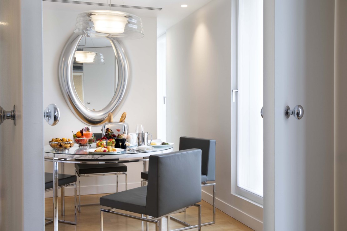 Hotel de Sers Marquis Apartment