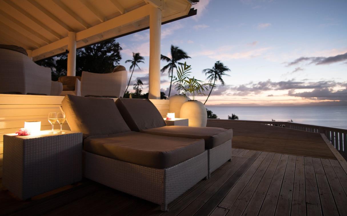 villa-taveuni-fiji-oceanfront-private-beach-raiwasa-deck (5).jpg