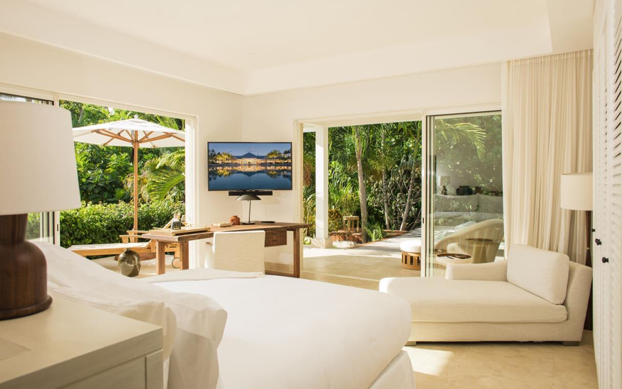 villa-french-polynesia-asia-pacific-luxury-beach-bora-bora-one-bed (2)