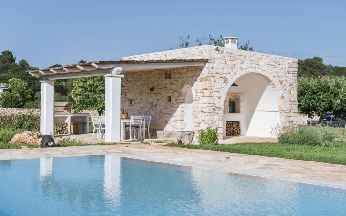 villa-apulia-italy-pool-luxury-villa-ceglie-swim (2)