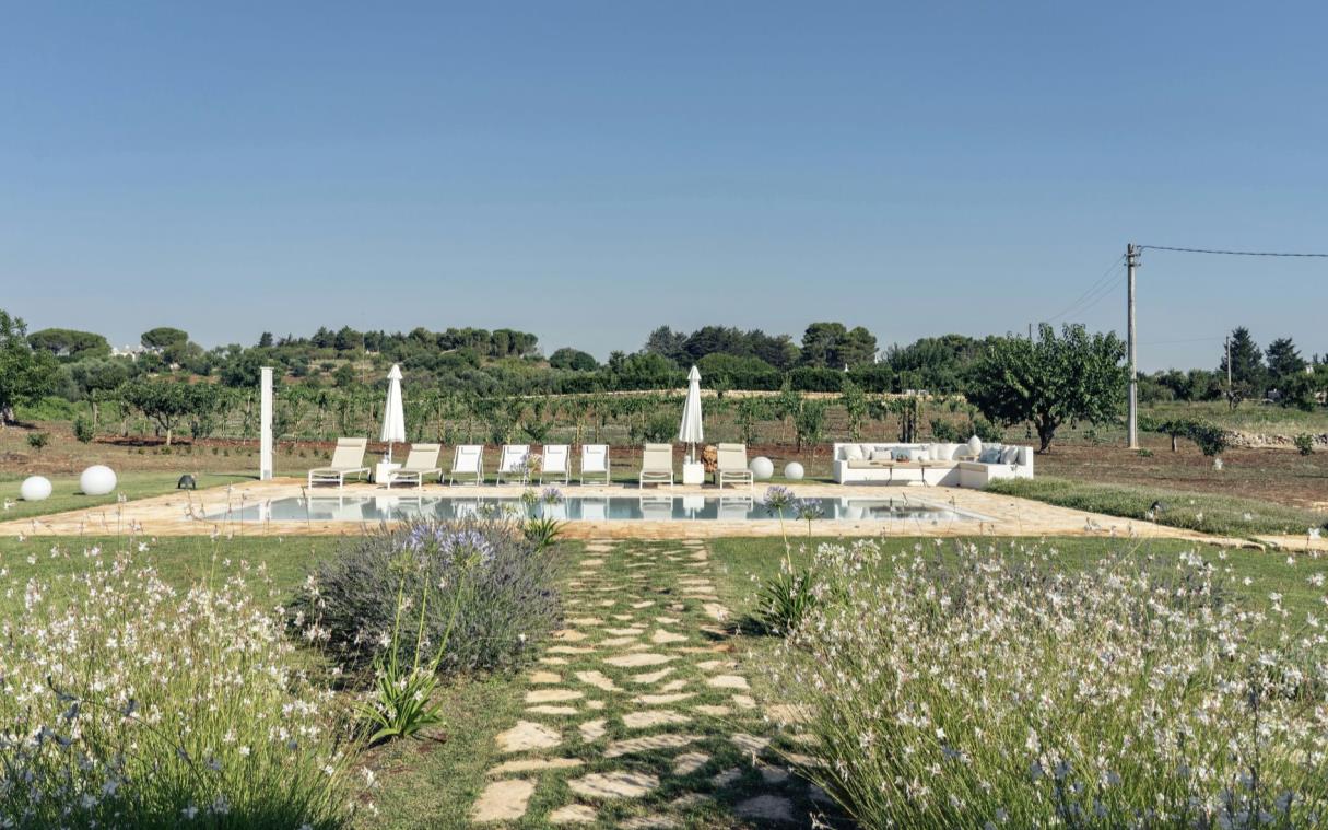 villa-apulia-italy-pool-luxury-villa-ceglie-swim (13)