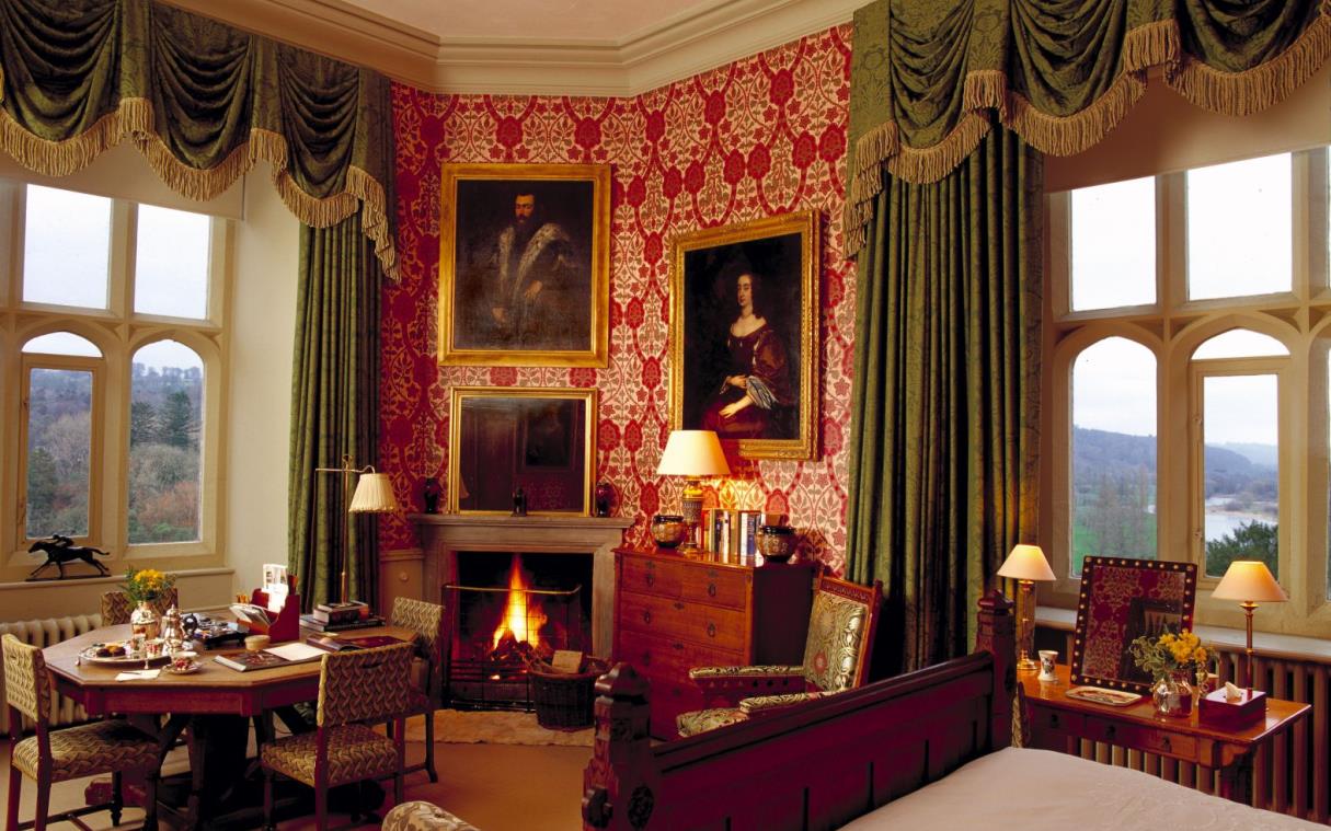 castle-lismore-waterford-ireland-luxury-private-estate-bed-3.jpg