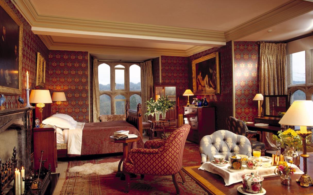 castle-lismore-waterford-ireland-luxury-private-estate-bed-2.jpg