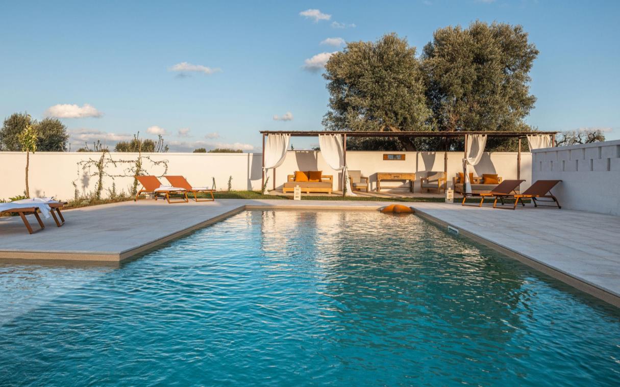 villa-apulia-italy-countryside-luxury-pool-dimora-biancarancio-cov (2)
