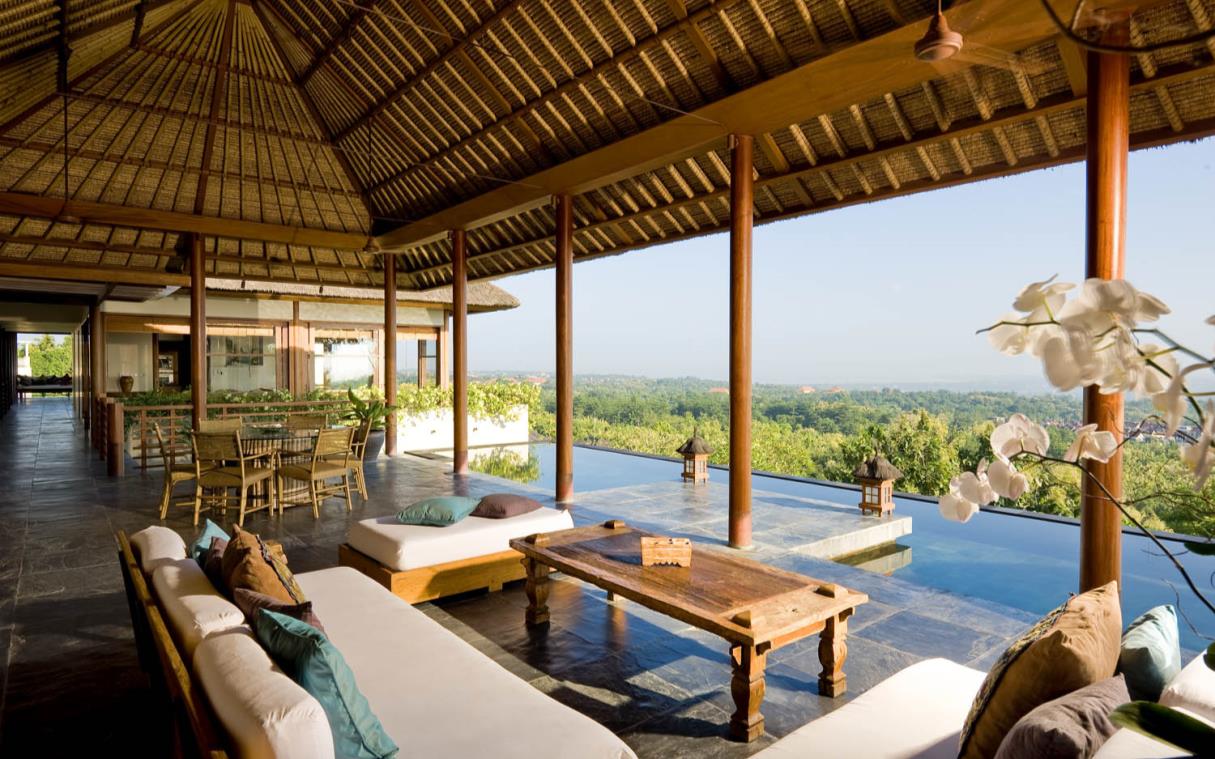 villa-bali-indonesia-luxury-pool-longhouse-ter (1).jpg