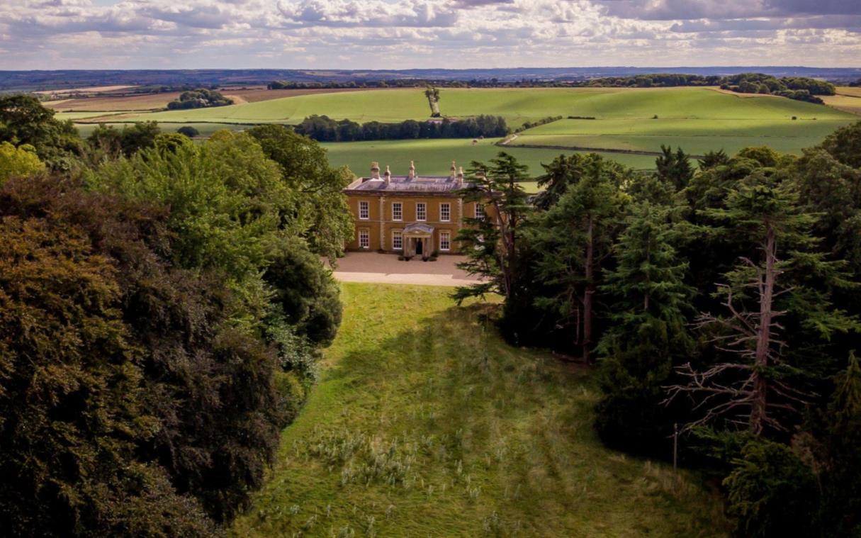villa-leicestershire-england-uk-manor-house-luxury-keythorpe-hall-COV