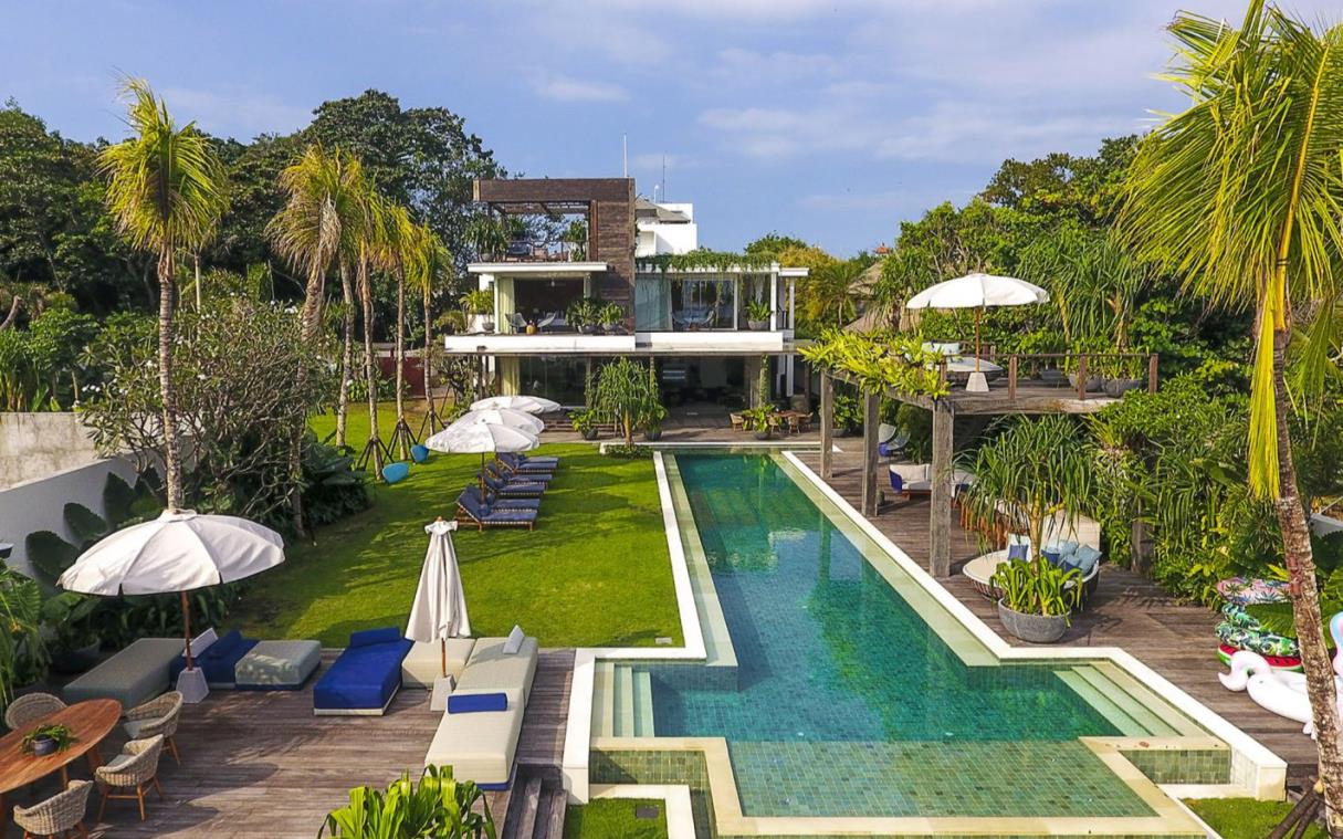 villa-seminyak-bali-indonesia-luxury-beachfront-noku-beach-house-pool (2).jpg
