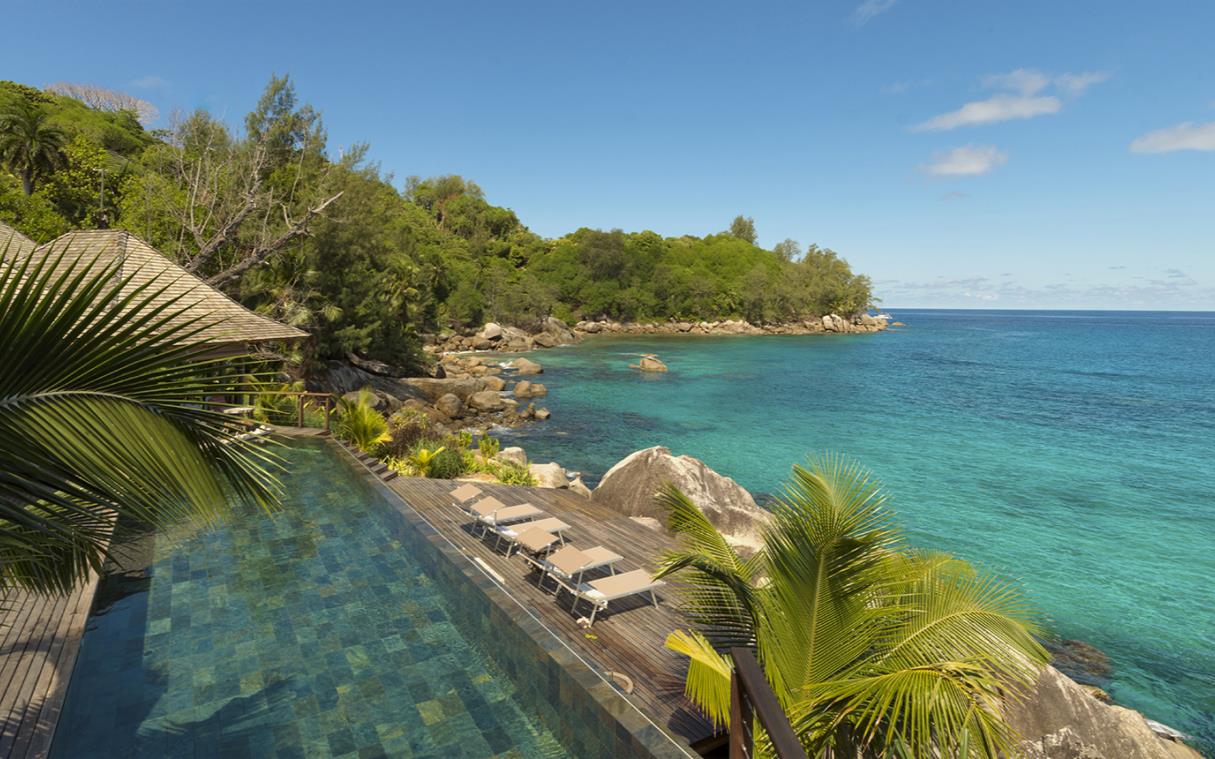 villa-seychelles-indian-ocean-luxury-pool-sea-monkey-poo.jpg