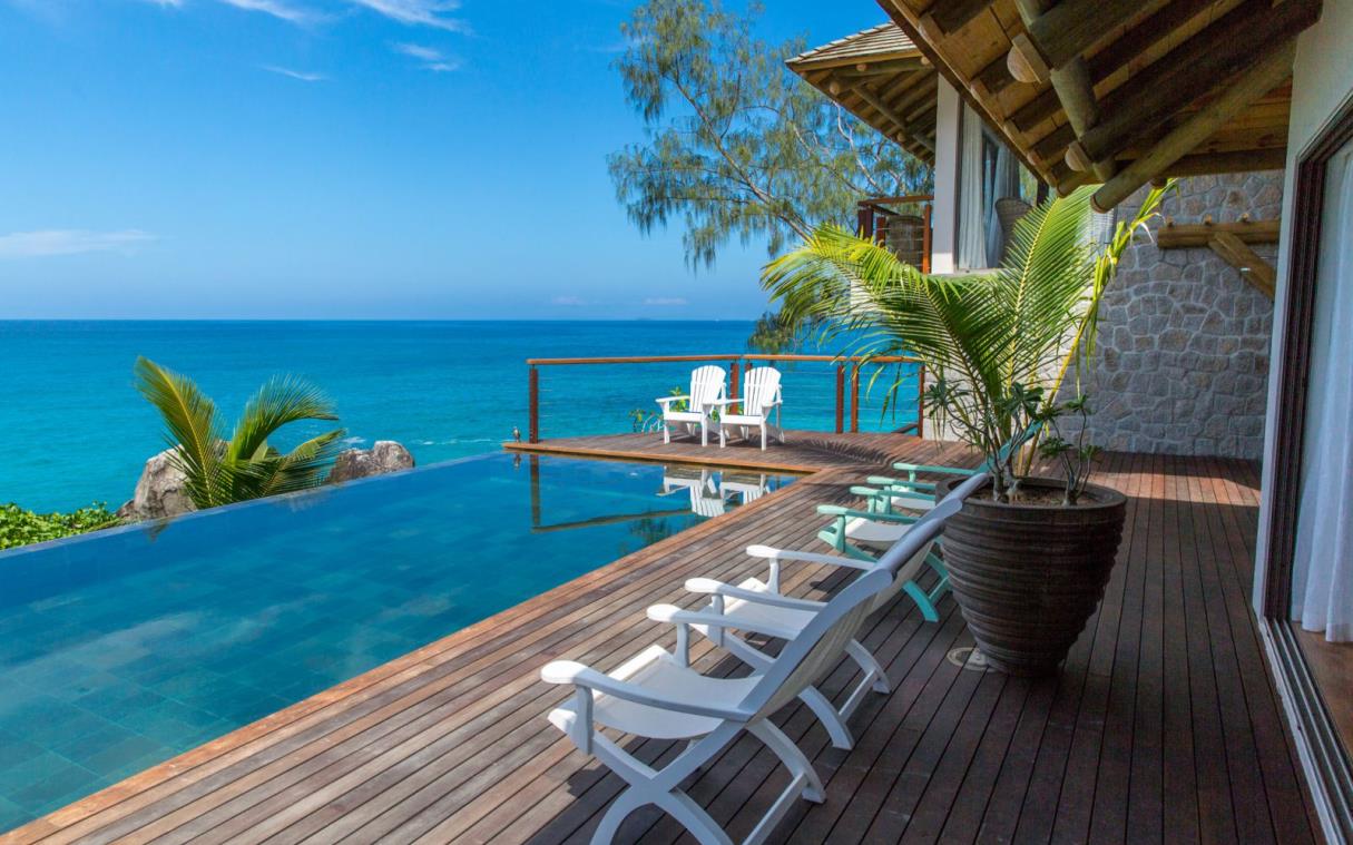 villa-seychelles-indian-ocean-luxury-pool-sea-monkey-poo (3).jpg