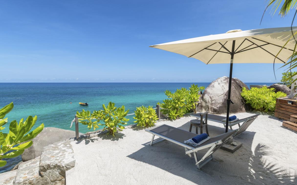 villa-seychelles-indian-ocean-luxury-pool-sea-monkey-beach.jpg