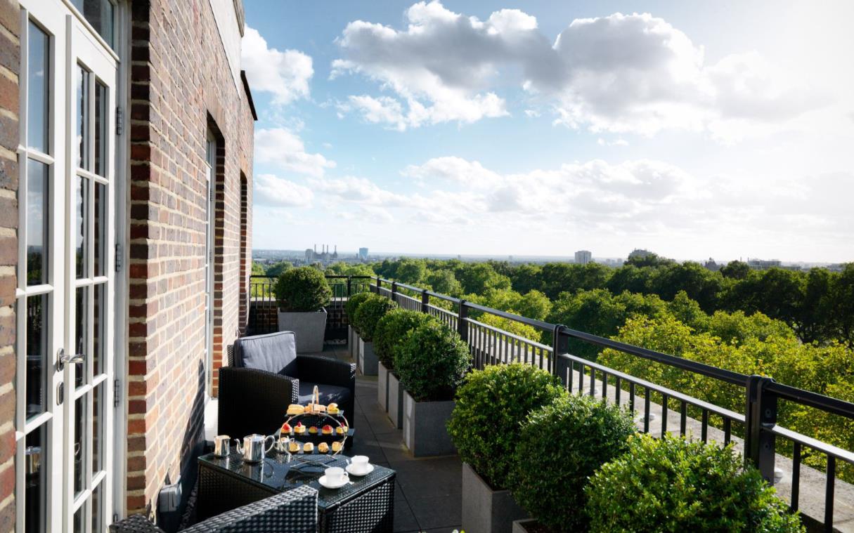 apartment-london-mayfair-luxury-grosvenor-house-knightsbridge-penthouse-suite-bal.jpg