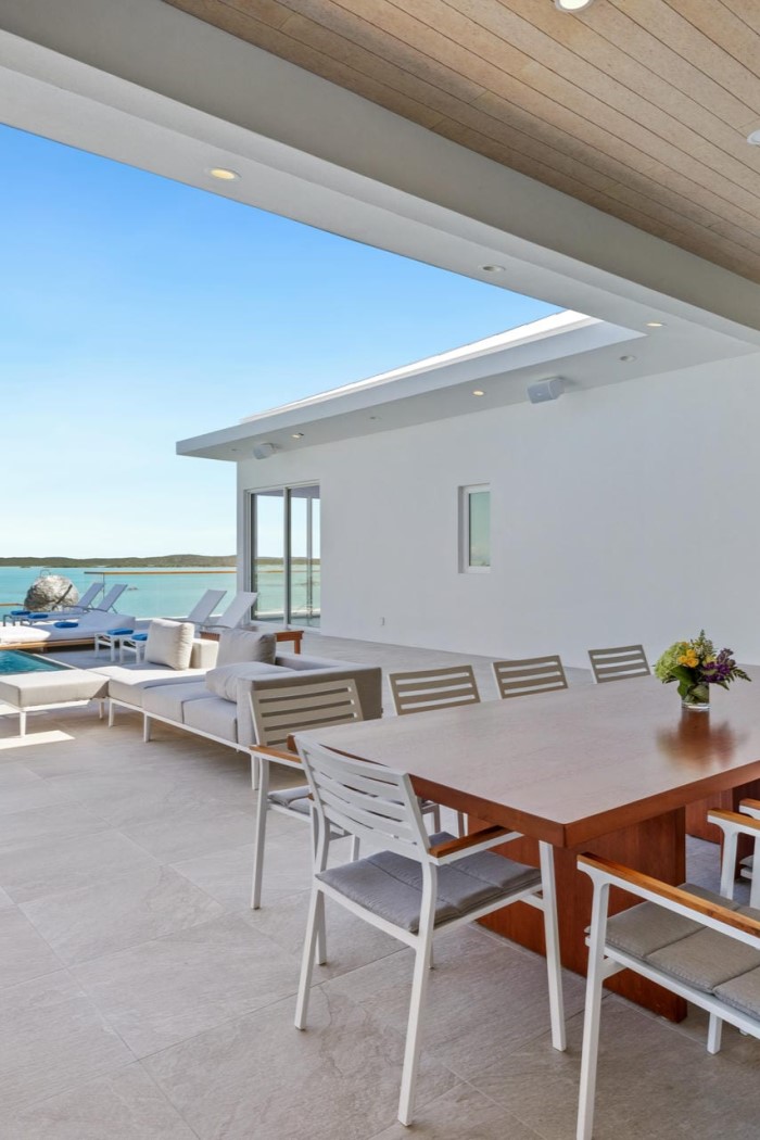 Ocean Breeze Villa