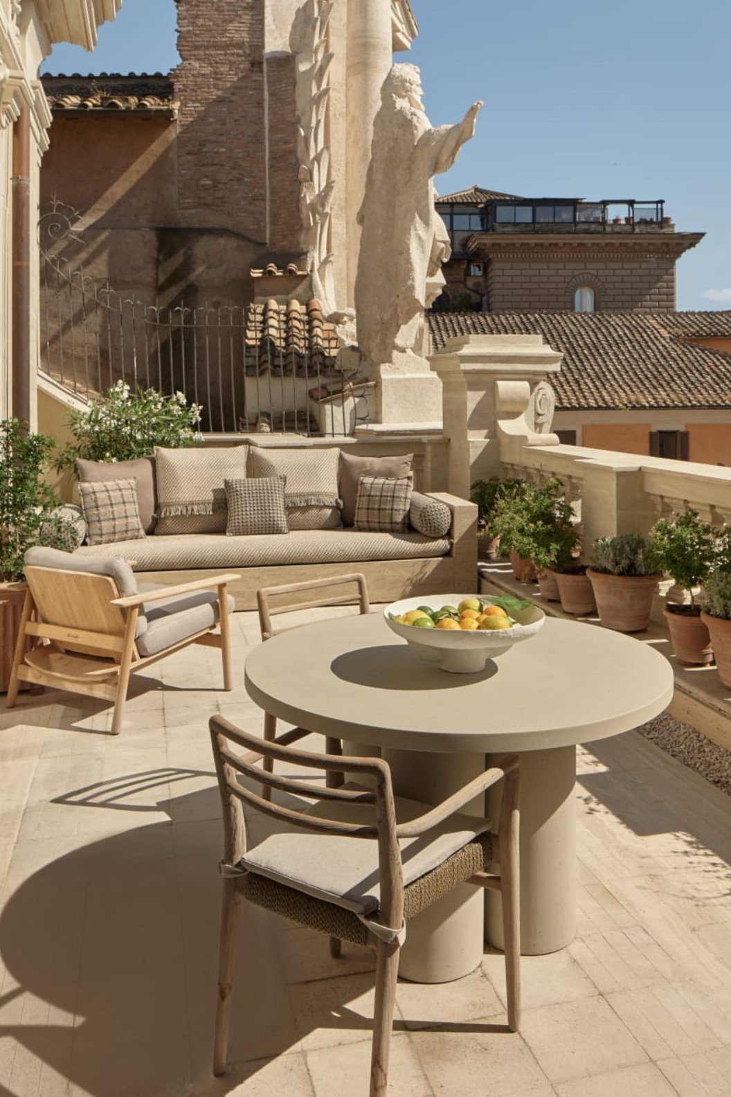 Two-Bedroom Signature Suite Mellini