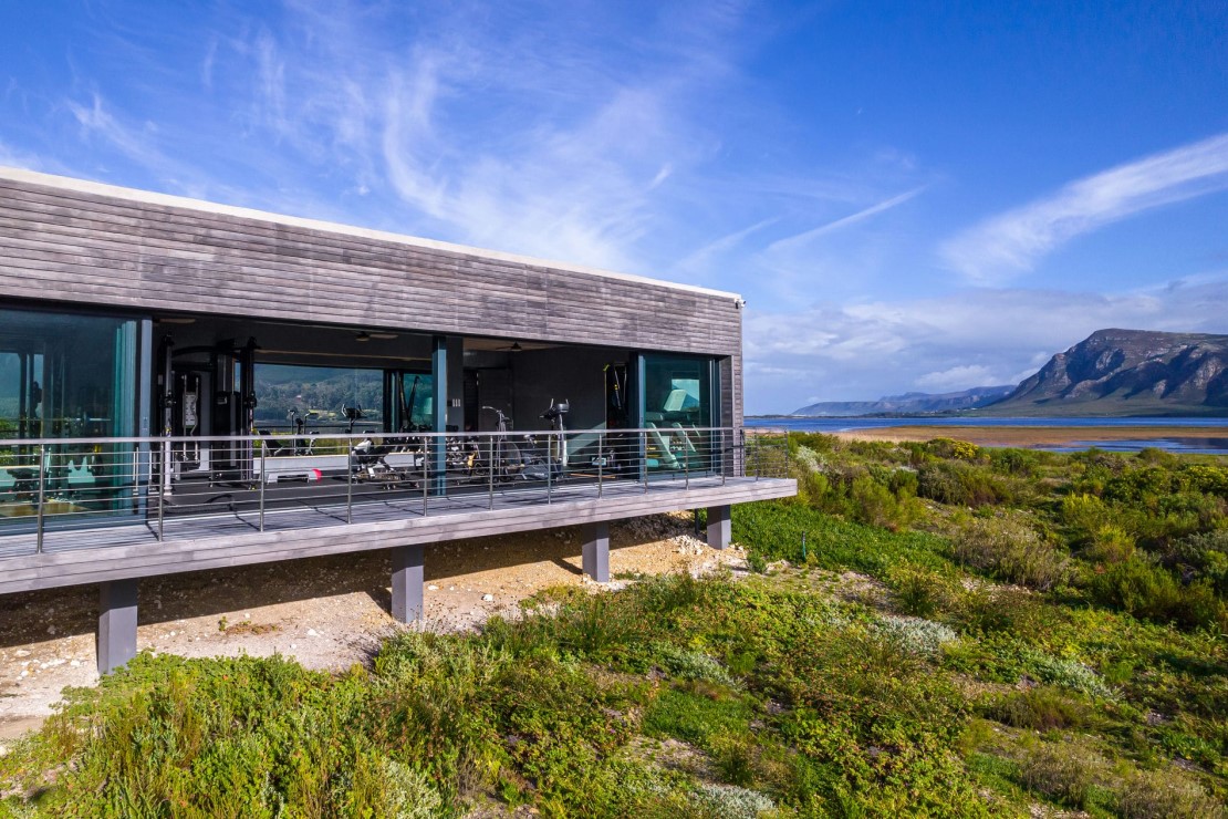 Perivoli Lagoon House