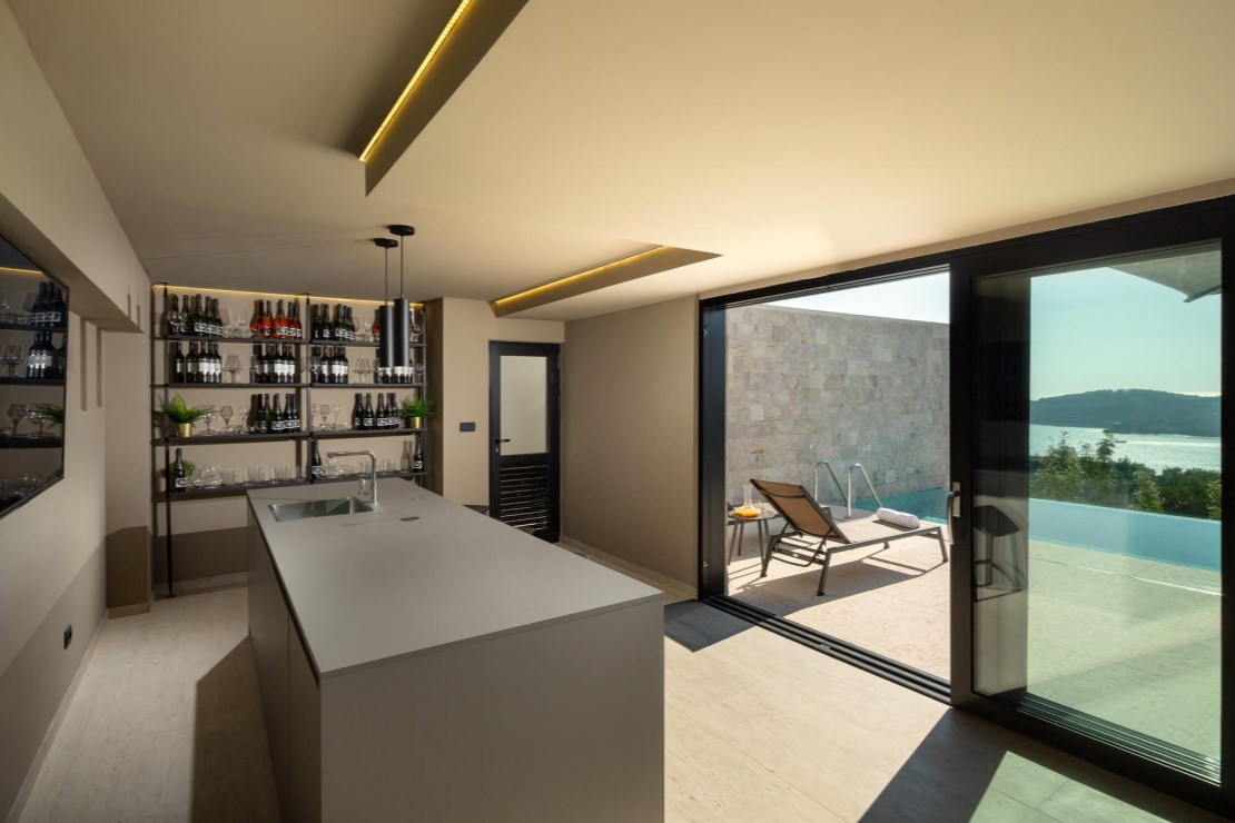 Elena & Frida Residence