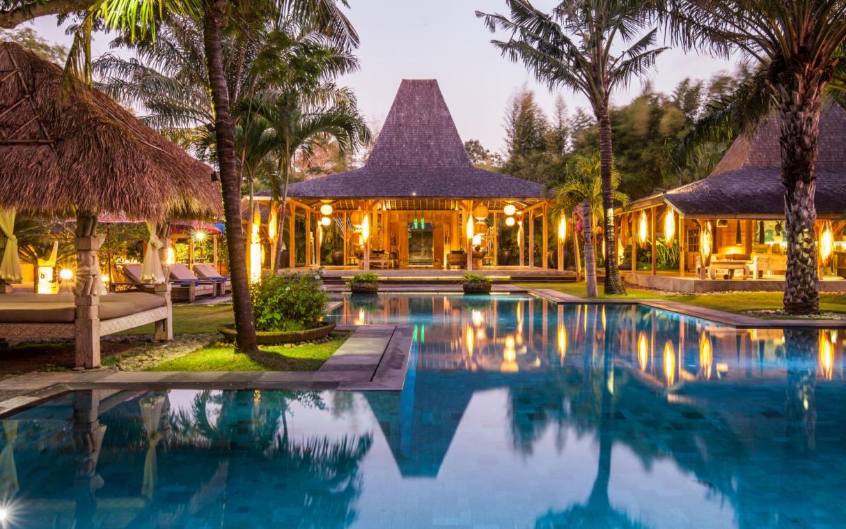 Villa Umalas Seminyak Bali Indonesia Luxury Wellness Spa Pool Ka Swim 16