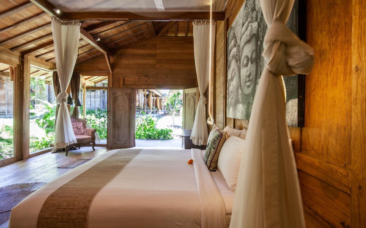 Villa Umalas Seminyak Bali Indonesia Luxury Wellness Spa Pool Ka Bed 28