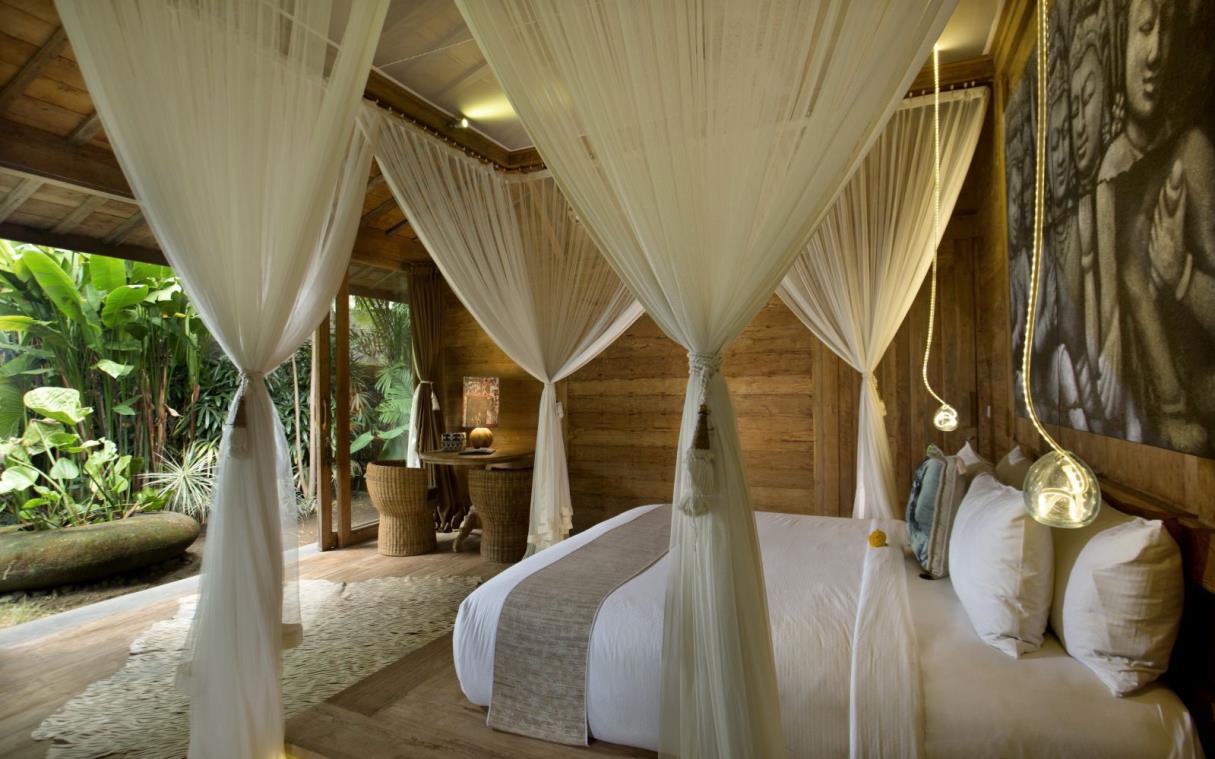 Villa Umalas Seminyak Bali Indonesia Luxury Wellness Spa Pool Ka Bed 12