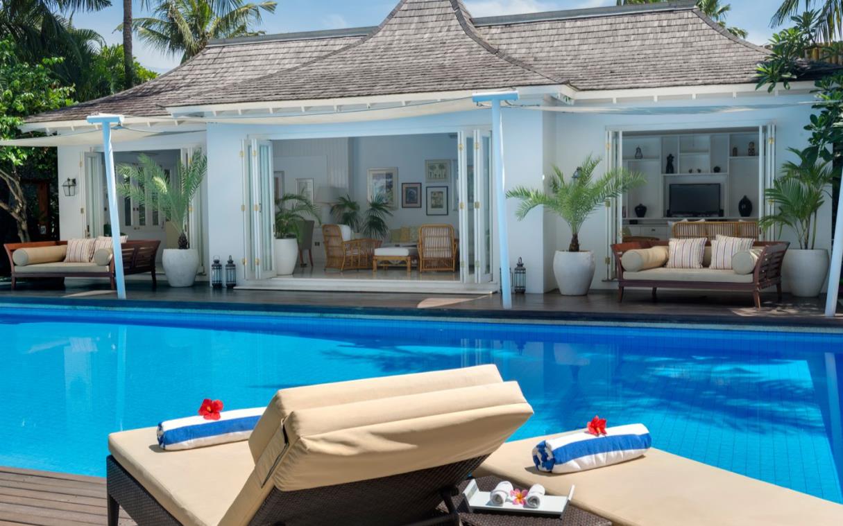 villa-kuta-bali-indonesia-luxury-pool-lulito-swim (7).jpg
